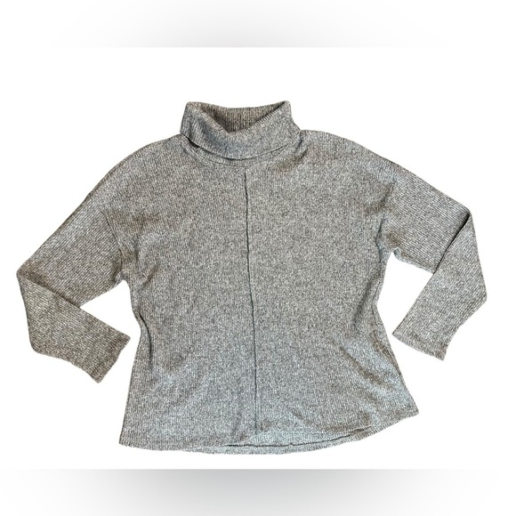 Vince Camuto Gray Ribbed Mock Neck Sweater Women’s Medium - Picture 1 of 5